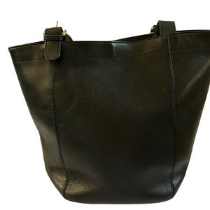 Hunt Club Genuine leather black bucket tote bag.Vintage.Good pre-used condition.